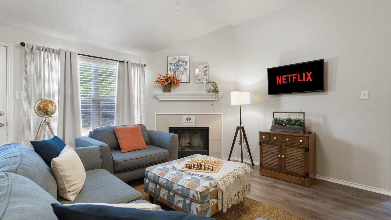 Photo of Livingroom in Burleson