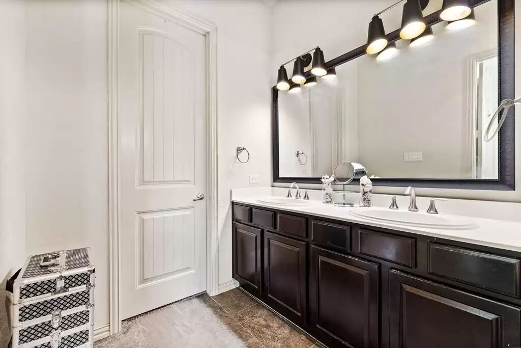 Photo of Bedroom in Lewisville
