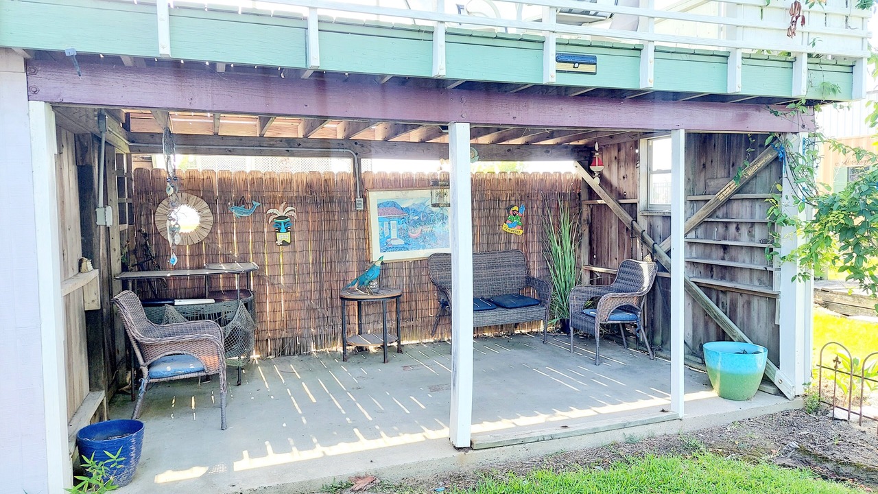 Photo of Patio Balcony in Lakeview  Jefferson County