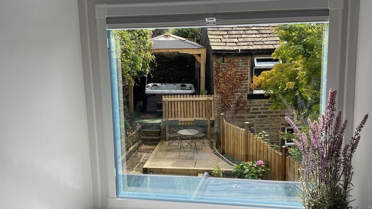 Photo of Others in Holmfirth