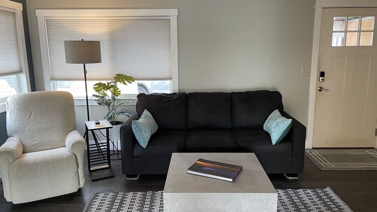 Photo of Livingroom in Old Farm District