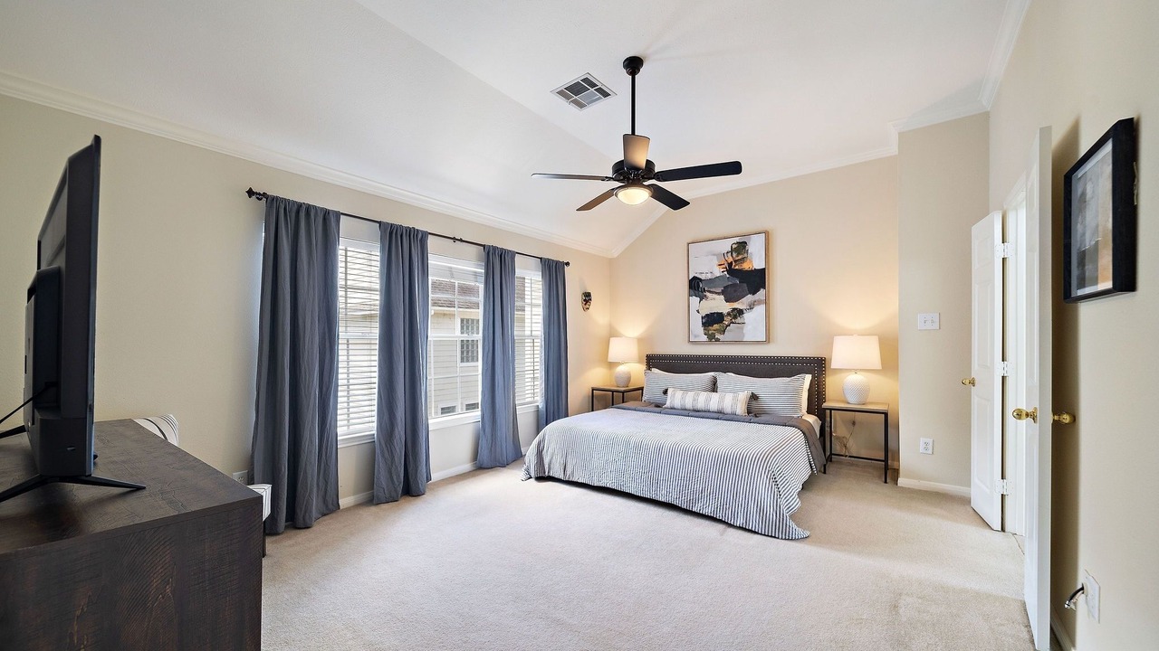 Photo of Bedroom in South Central Houston
