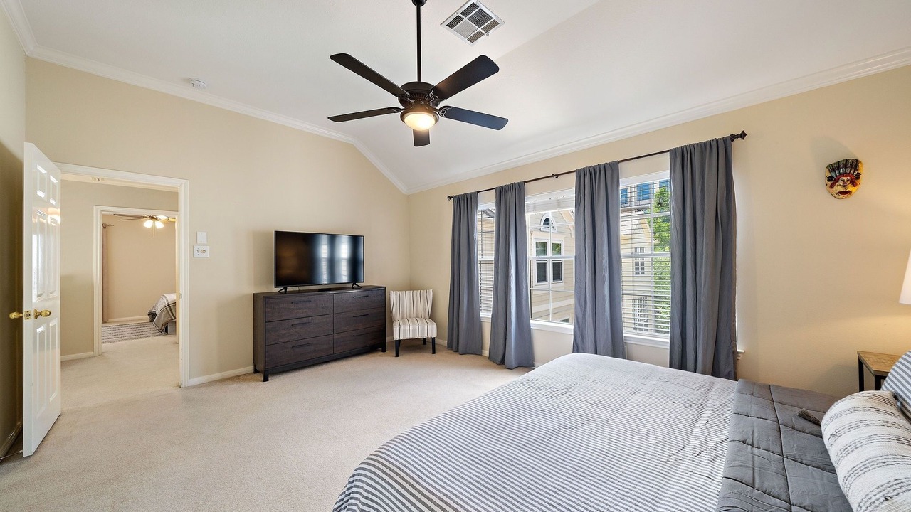 Photo of Bedroom in South Central Houston