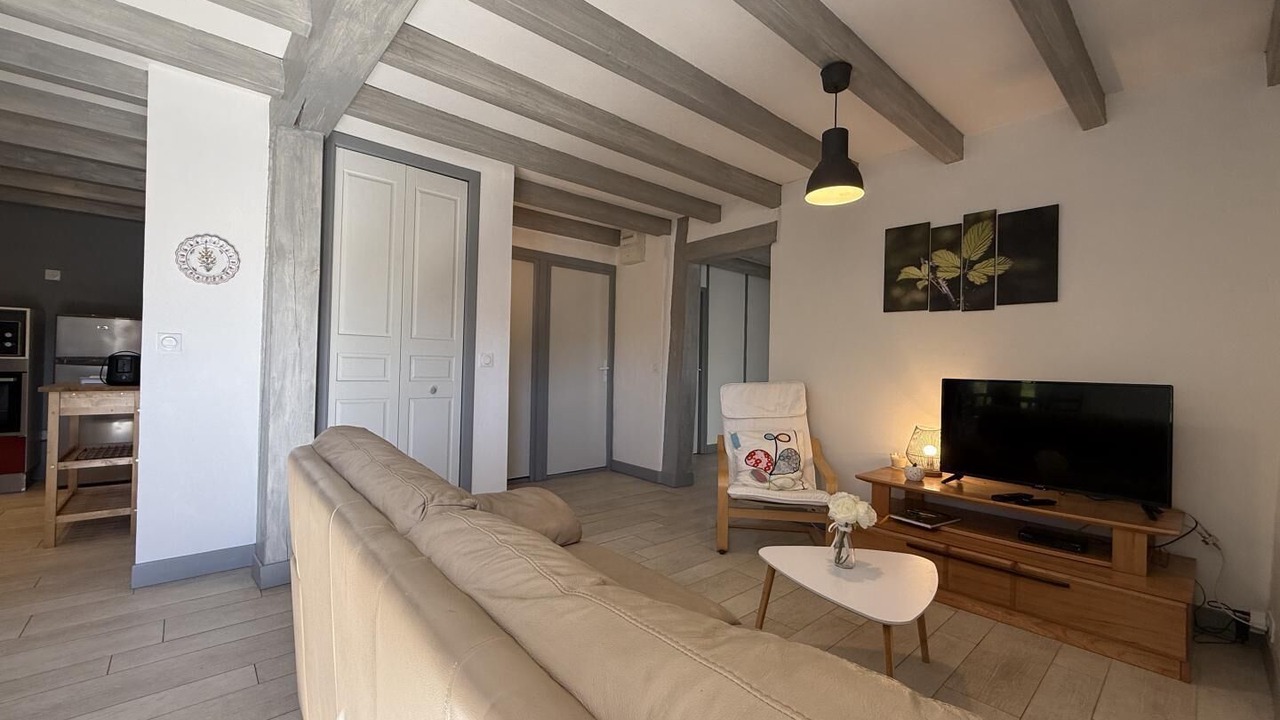 Photo of Livingroom in Sare