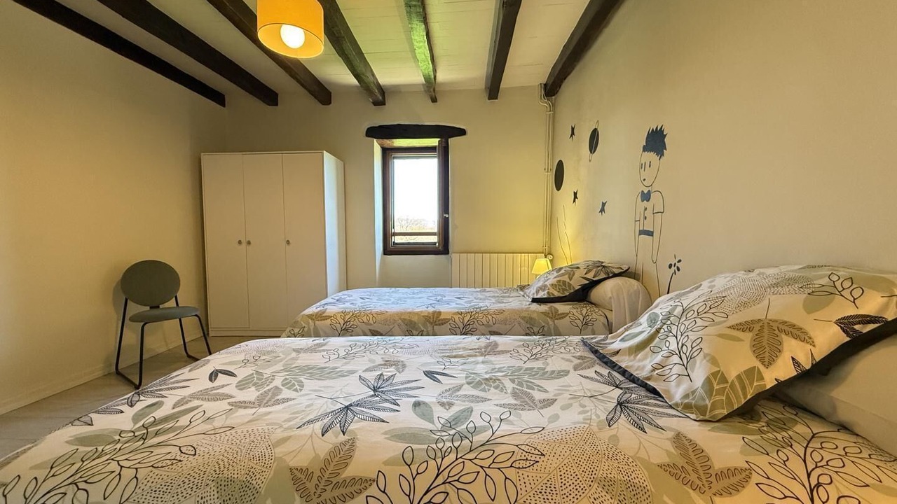 Photo of Bedroom in Sare