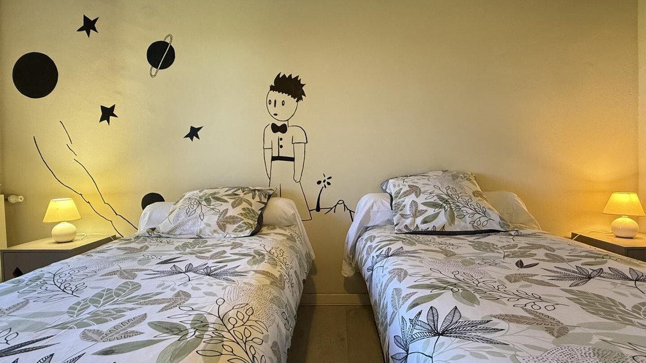Photo of Bedroom in Sare
