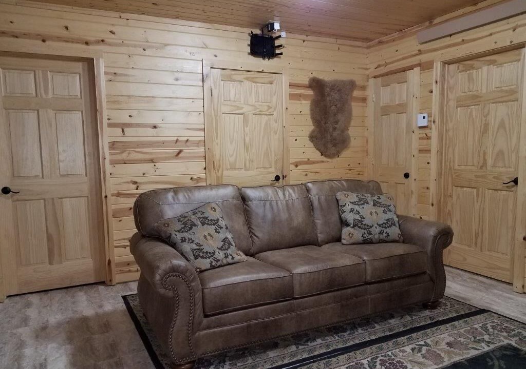 Photo of Livingroom in Custer