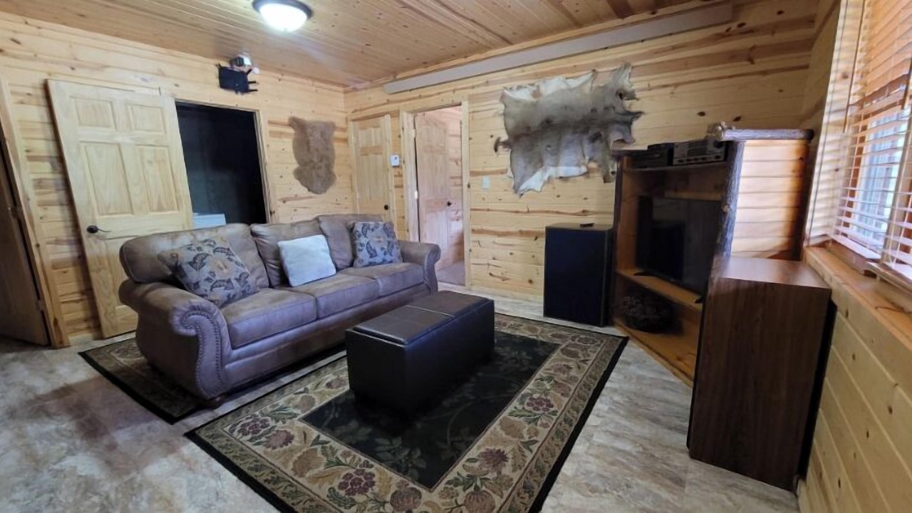 Photo of Livingroom in Custer