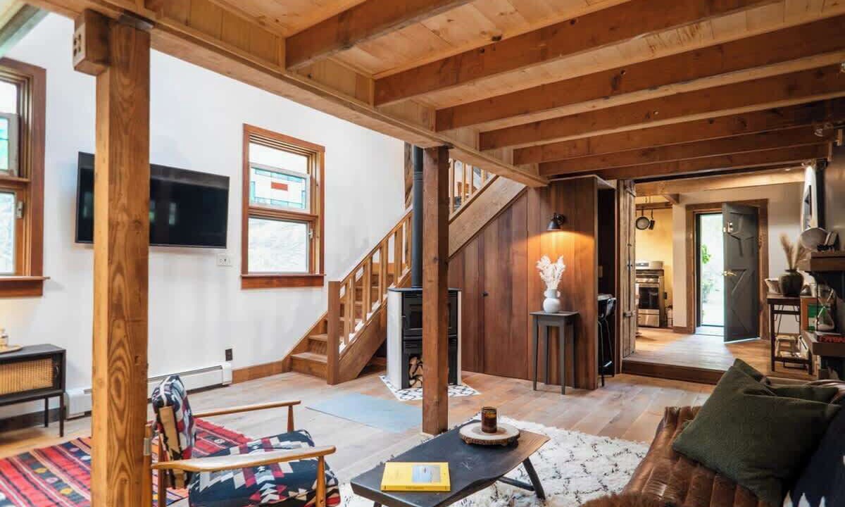 Photo of Livingroom in Lanesville
