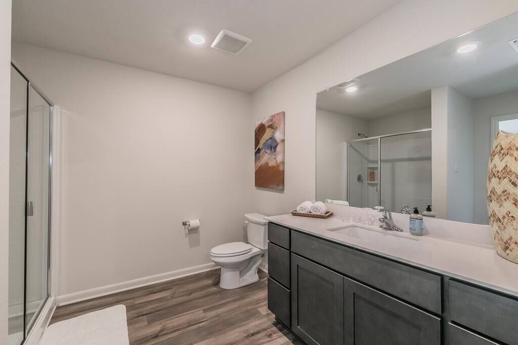 Photo of Bathroom in Seagoville
