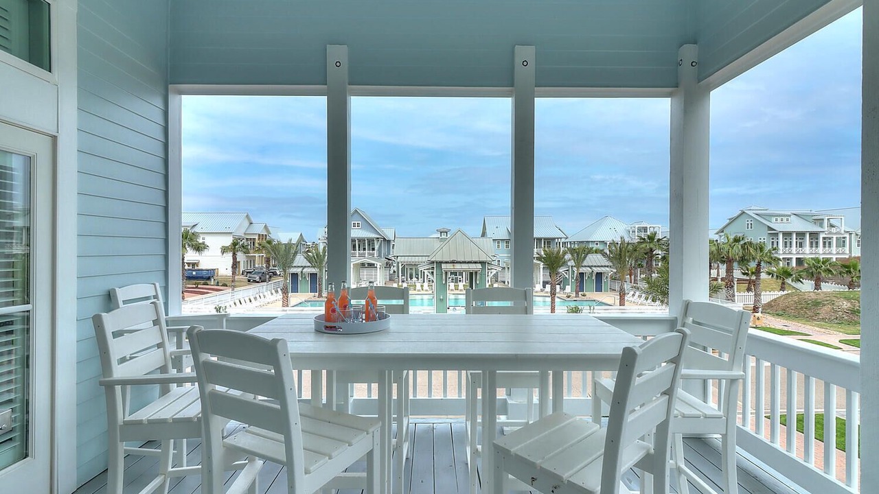 Photo of Patio Balcony in Cinnamon Shore