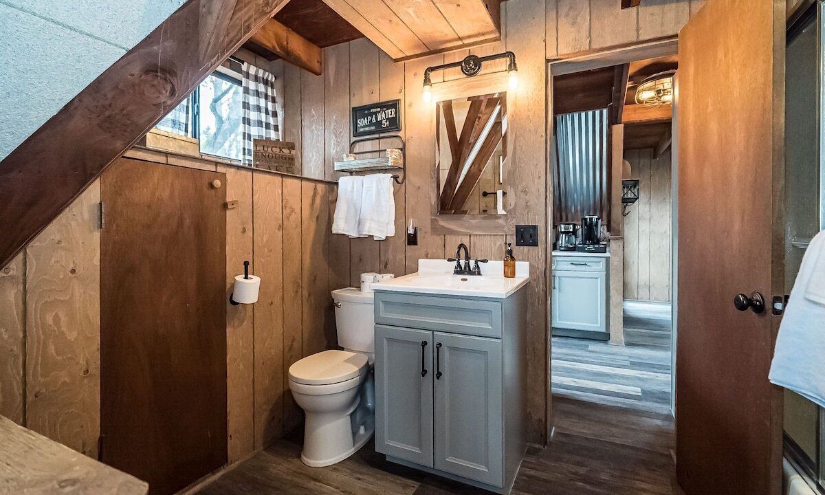 Photo of Bathroom in Innsbrook