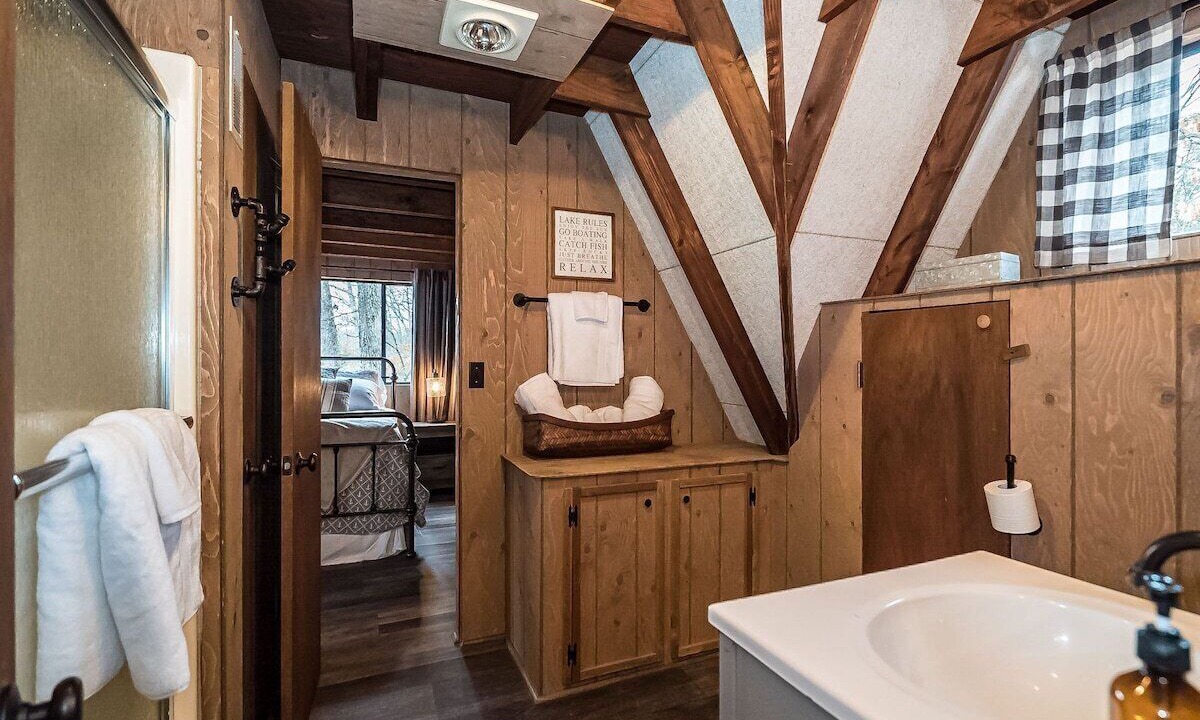 Photo of Bathroom in Innsbrook