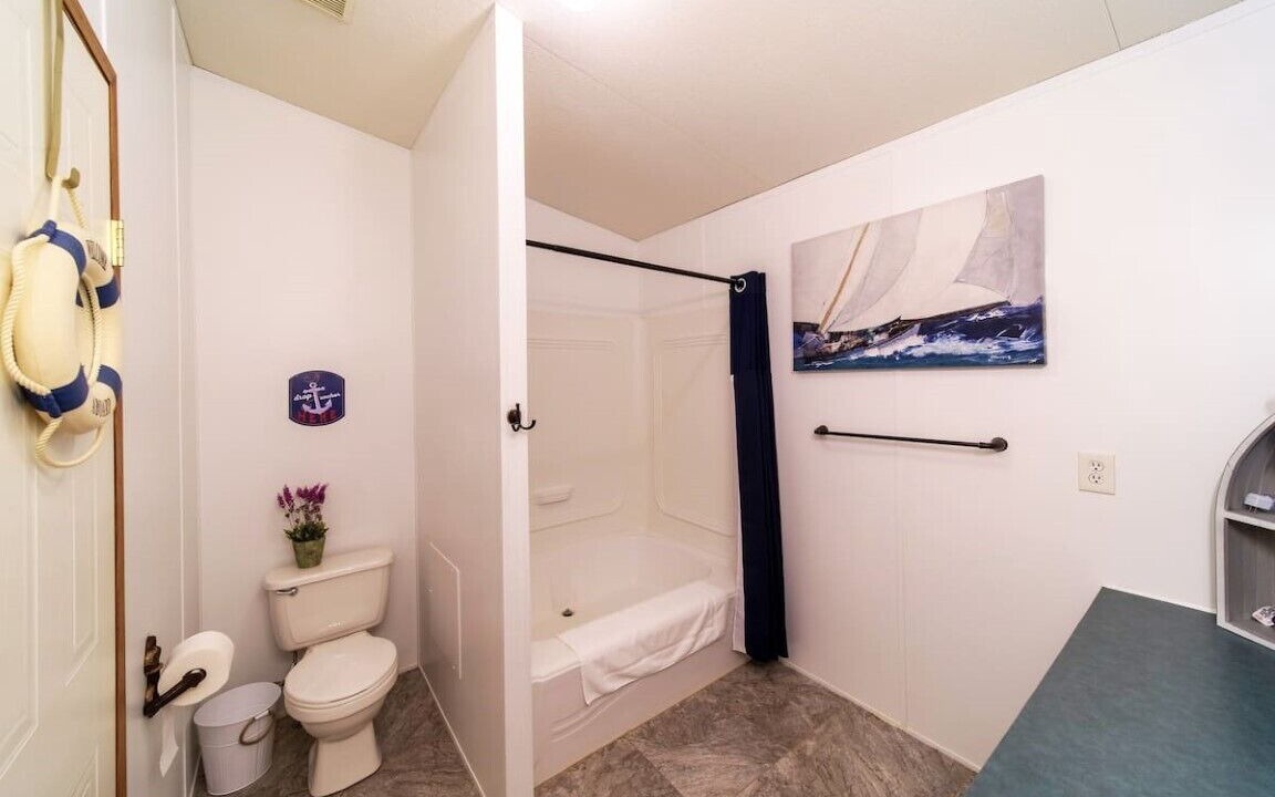 Photo of Bathroom in Jay