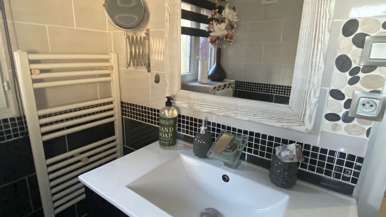 Photo of Bathroom in Commequiers