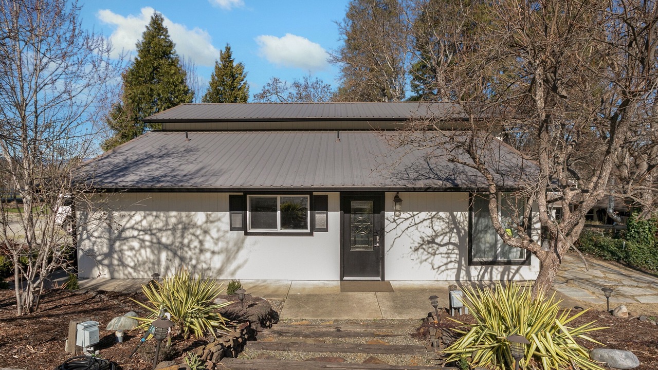 Photo of Outdoor in Central Point