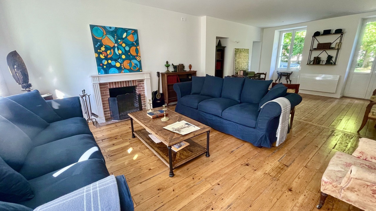 Photo of Livingroom in Conde-sur-Vesgre