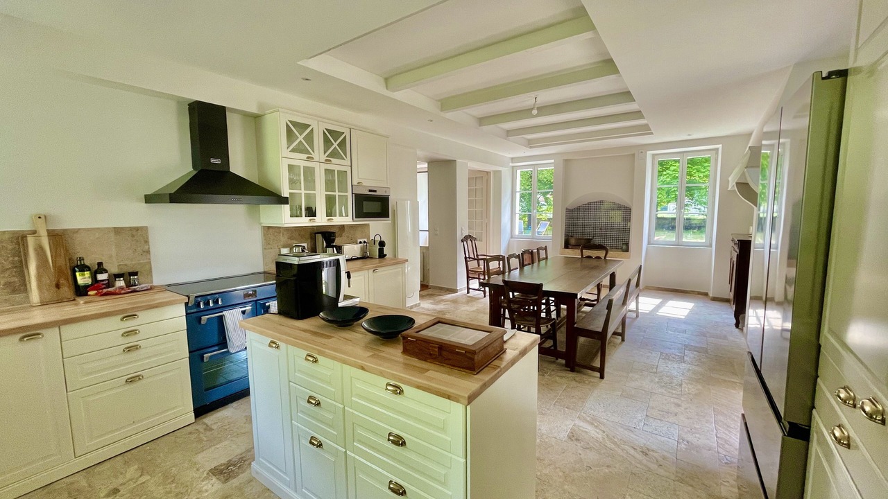 Photo of Kitchen in Conde-sur-Vesgre