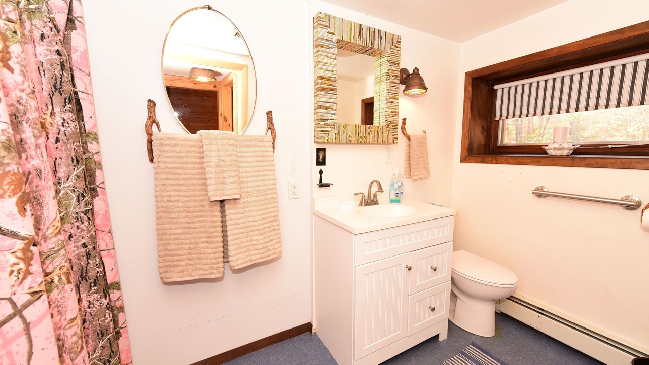 Photo of Bathroom in Eidelweiss Village