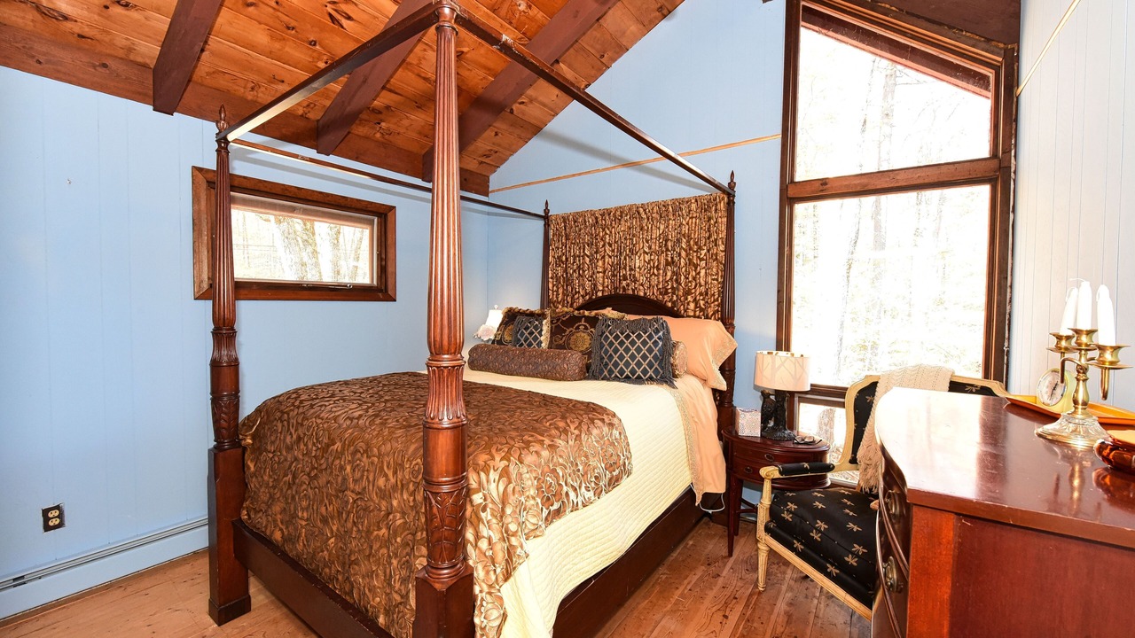 Photo of Bedroom in Eidelweiss Village