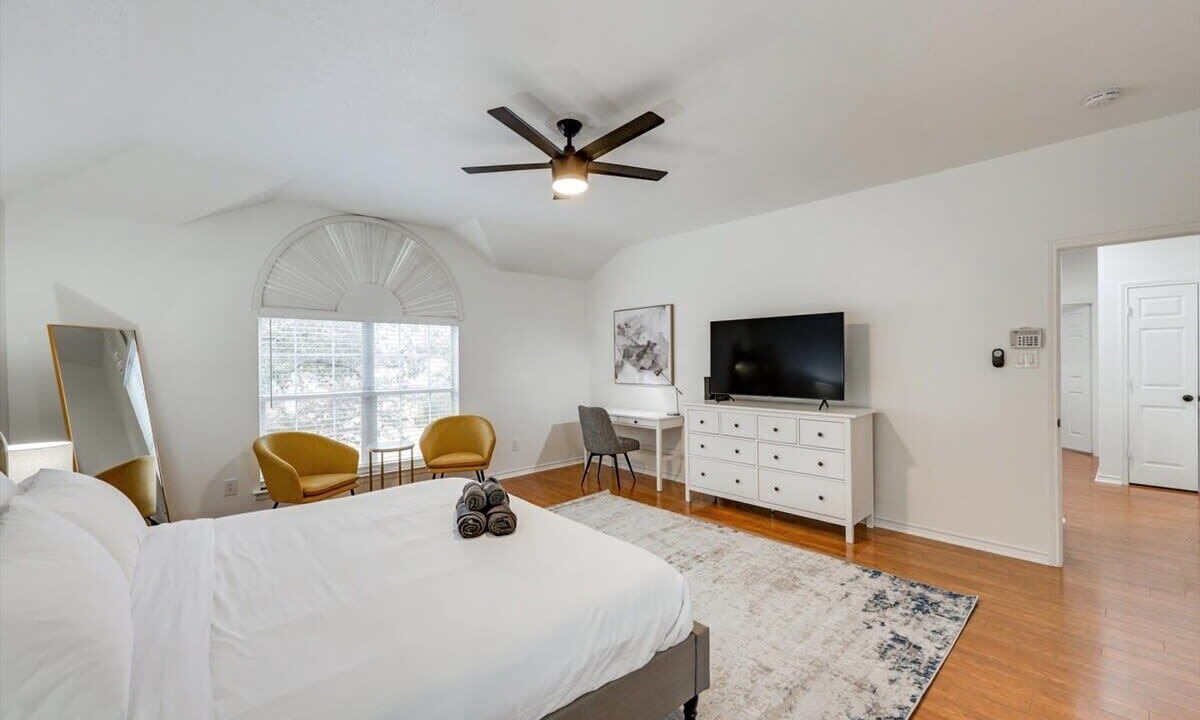 Photo of Bedroom in Rowlett