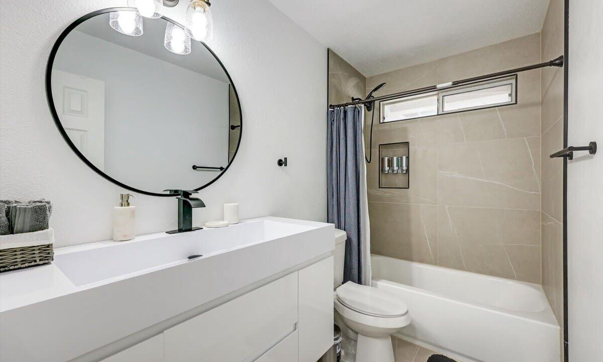 Photo of Bathroom in Rowlett