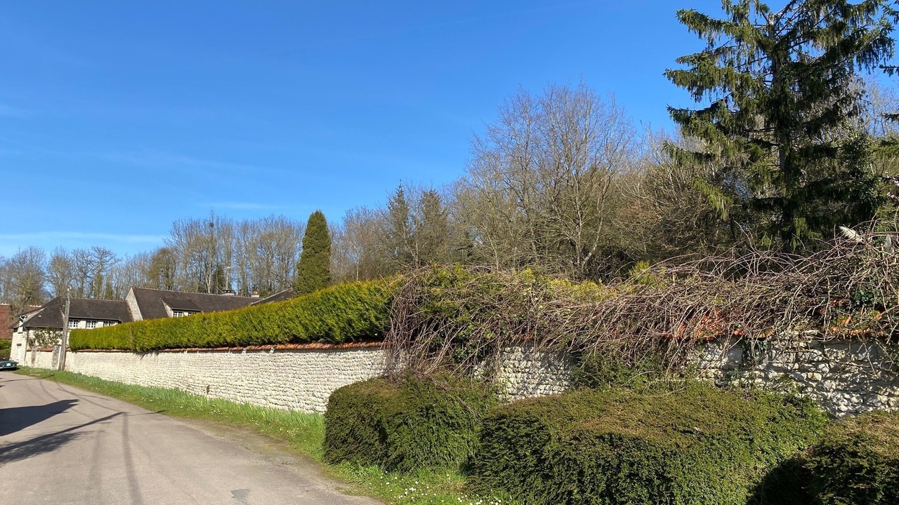 Photo of Outdoor in Yevre-le-Chatel
