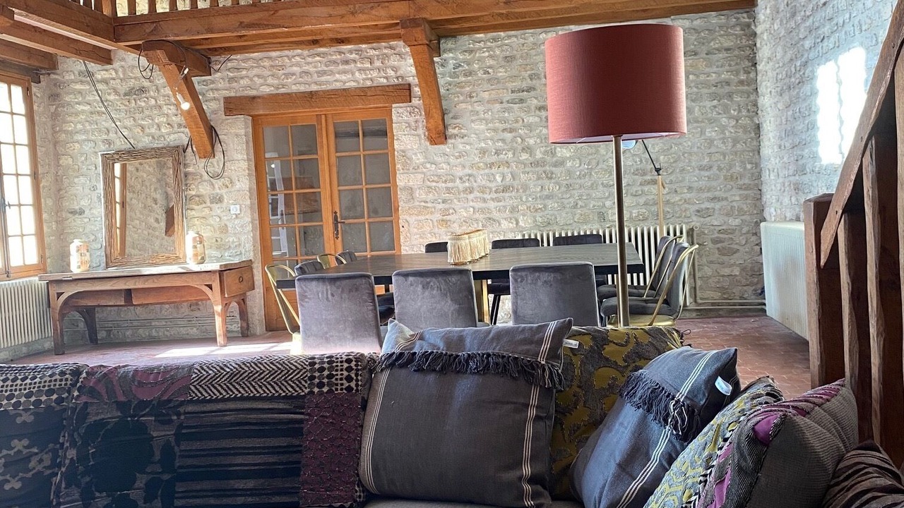 Photo of Livingroom in Yevre-le-Chatel