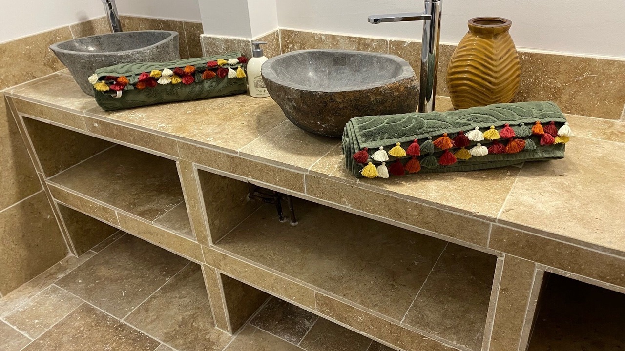 Photo of Bathroom in Yevre-le-Chatel