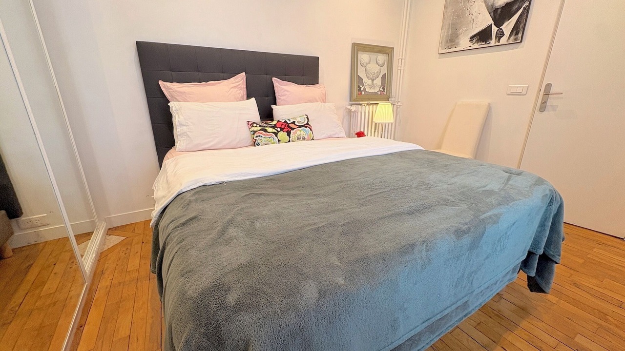 Photo of Bedroom in Passy