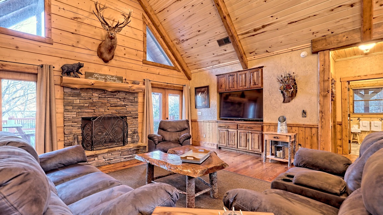 Photo of Livingroom in East Ellijay