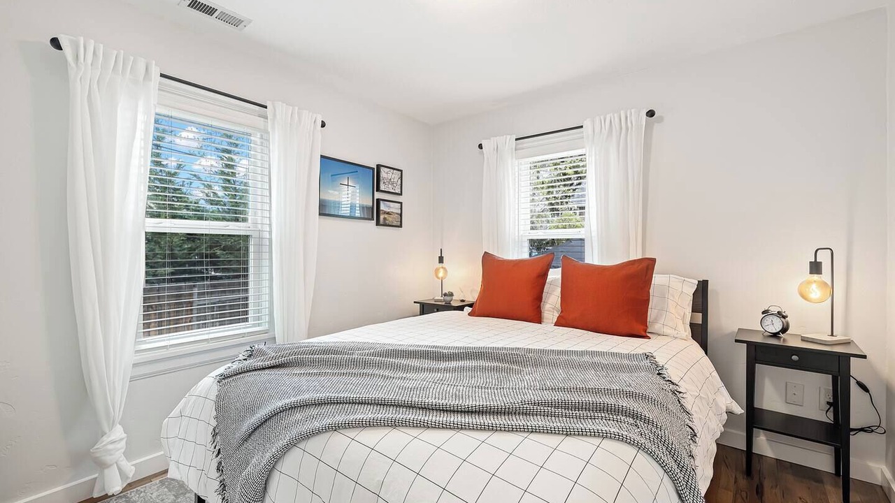 Photo of Bedroom in North End