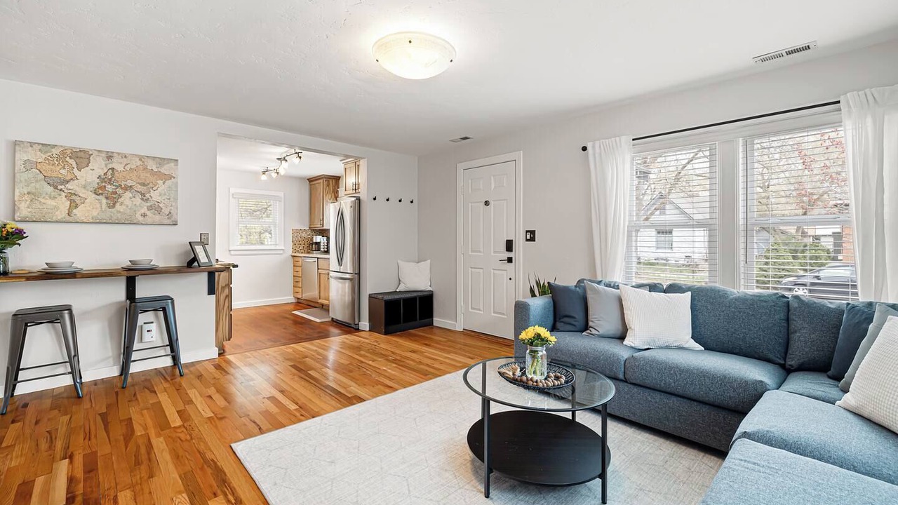 Photo of Livingroom in North End