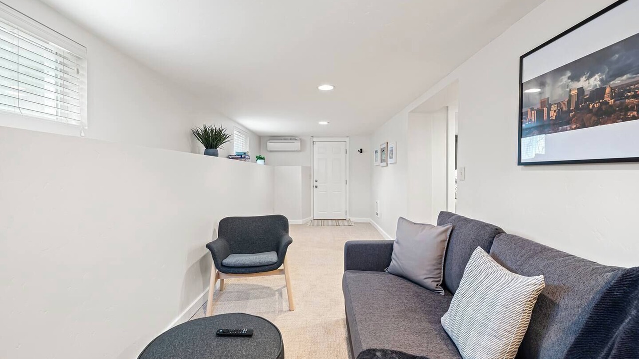 Photo of Livingroom in North End