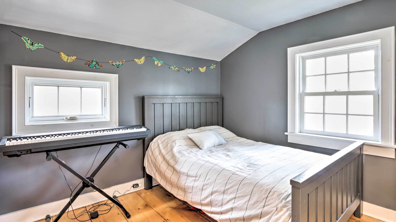 Photo of Bedroom in Marble Dale