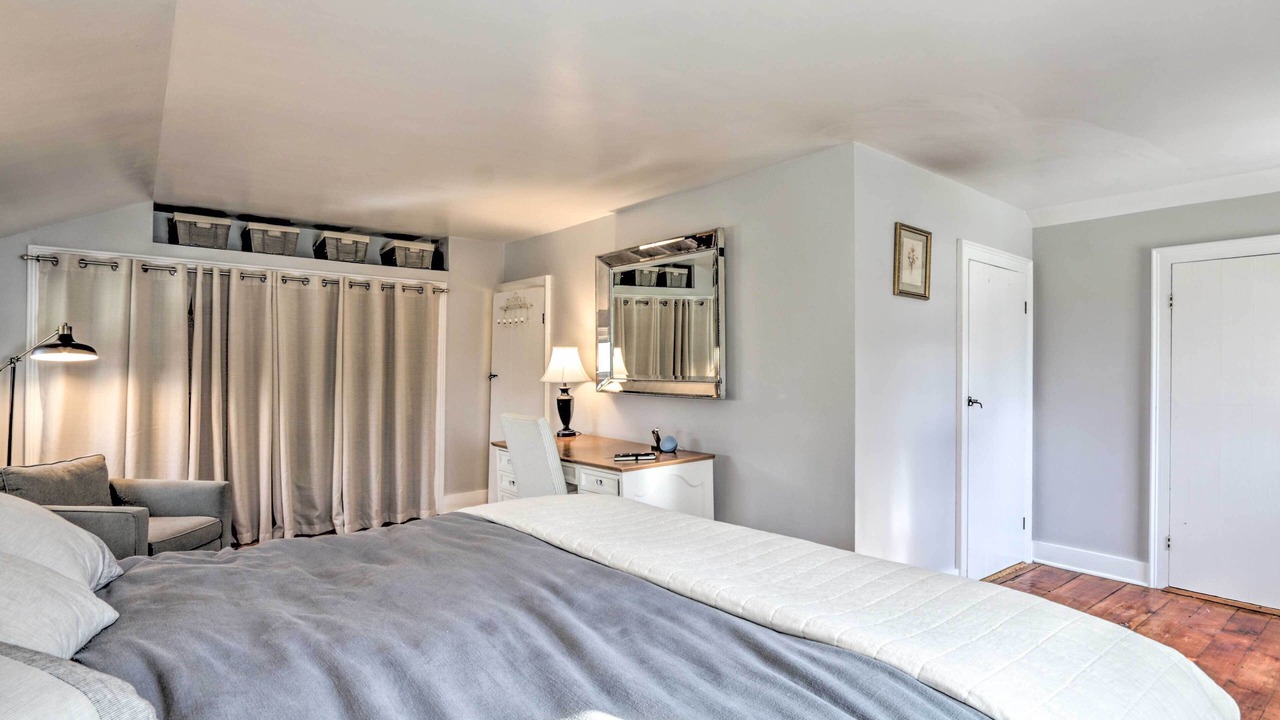 Photo of Bedroom in Marble Dale