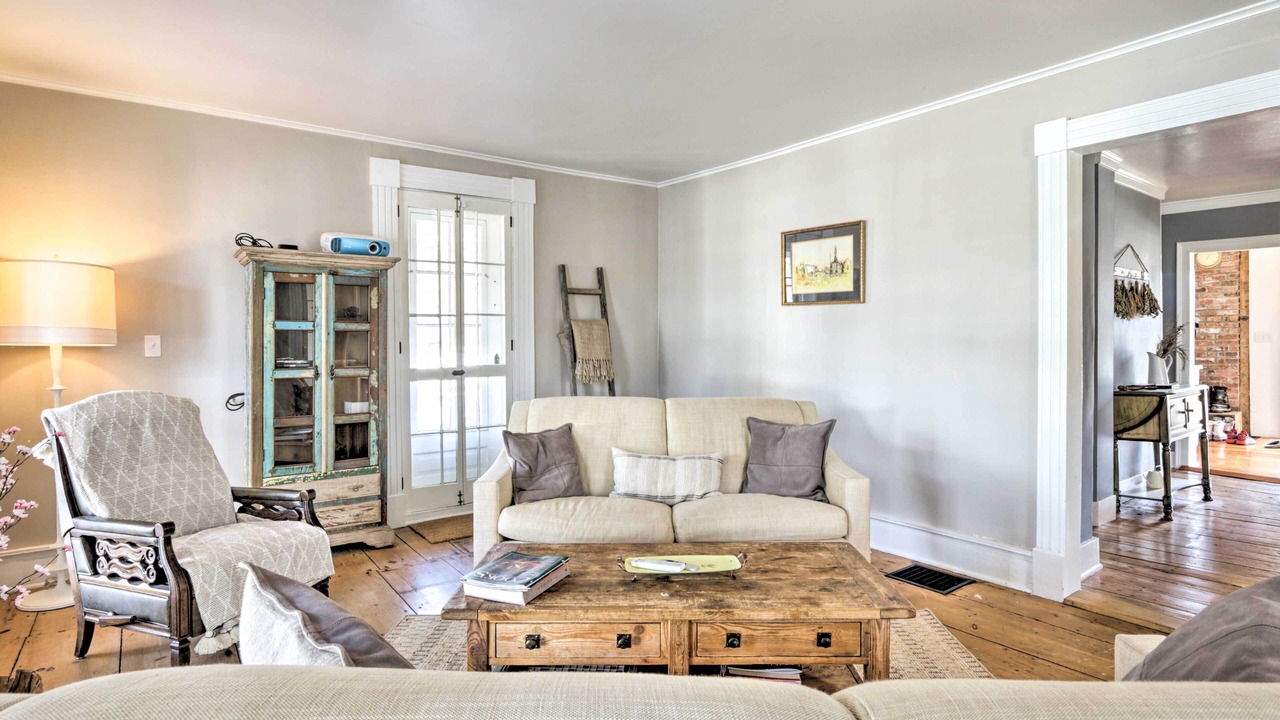 Photo of Bedroom in Marble Dale