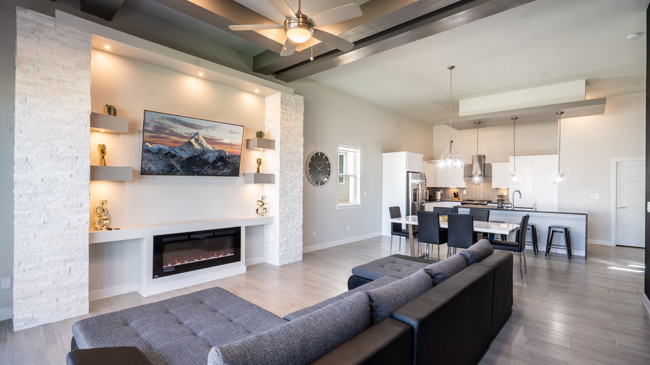 Photo of Livingroom in Biggs Field