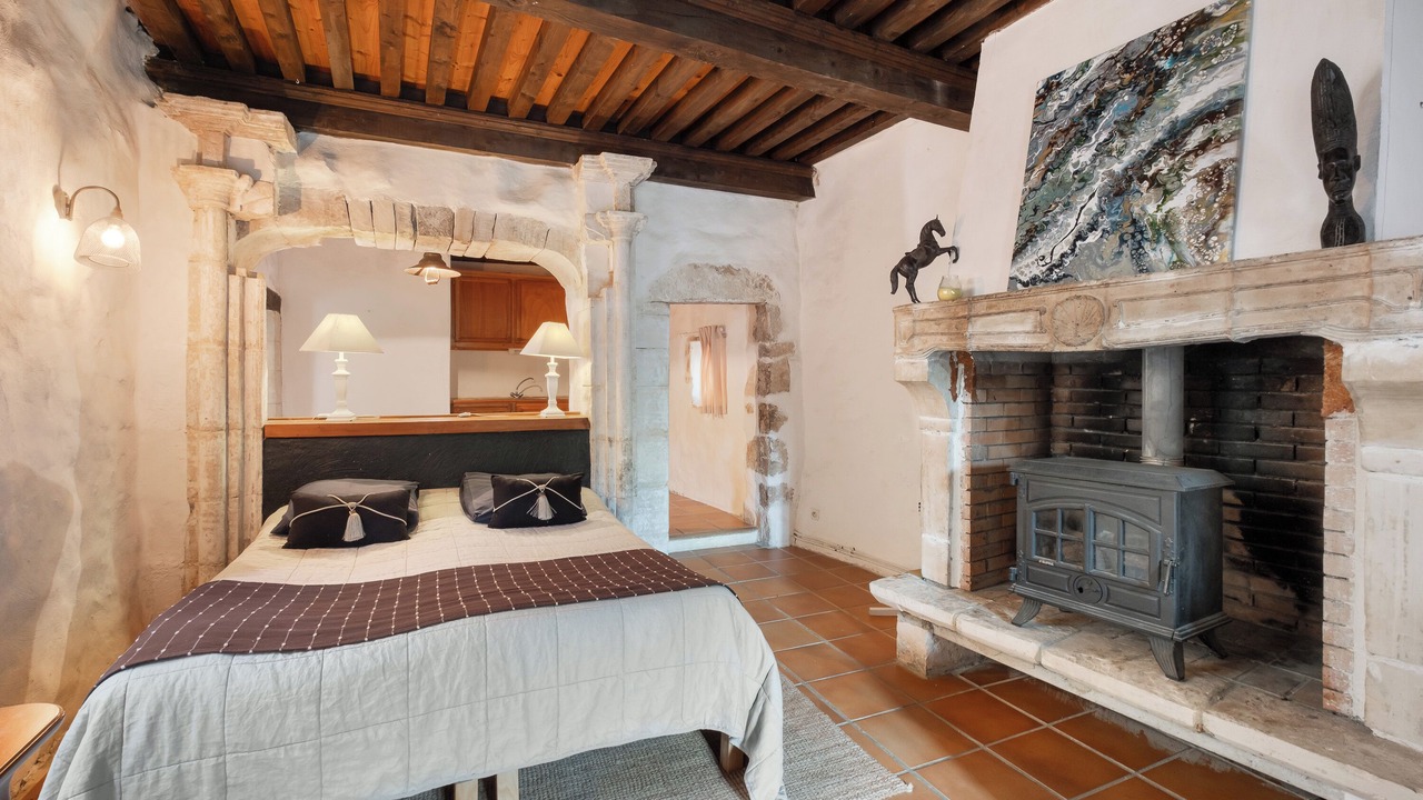Photo of Bedroom in Labastide-de-Virac