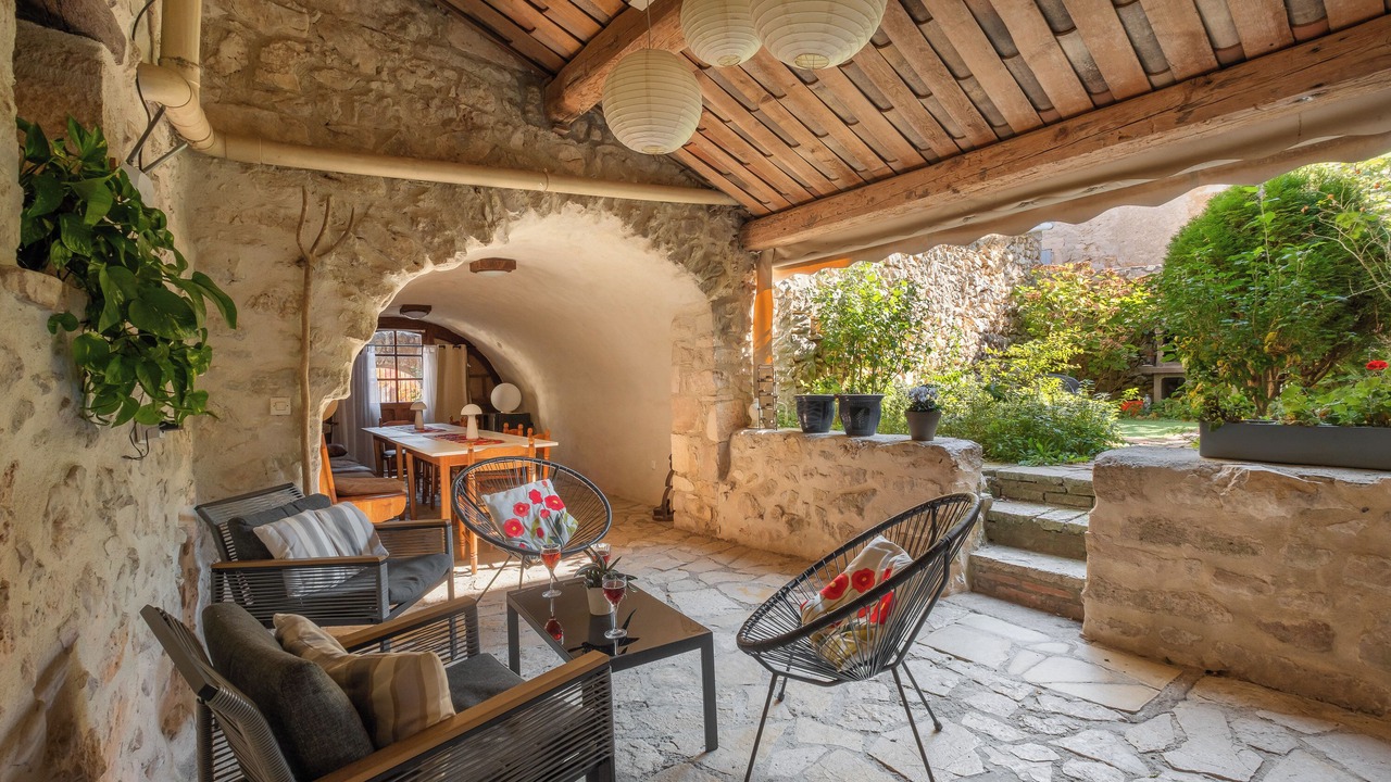 Photo of Patio Balcony in Labastide-de-Virac