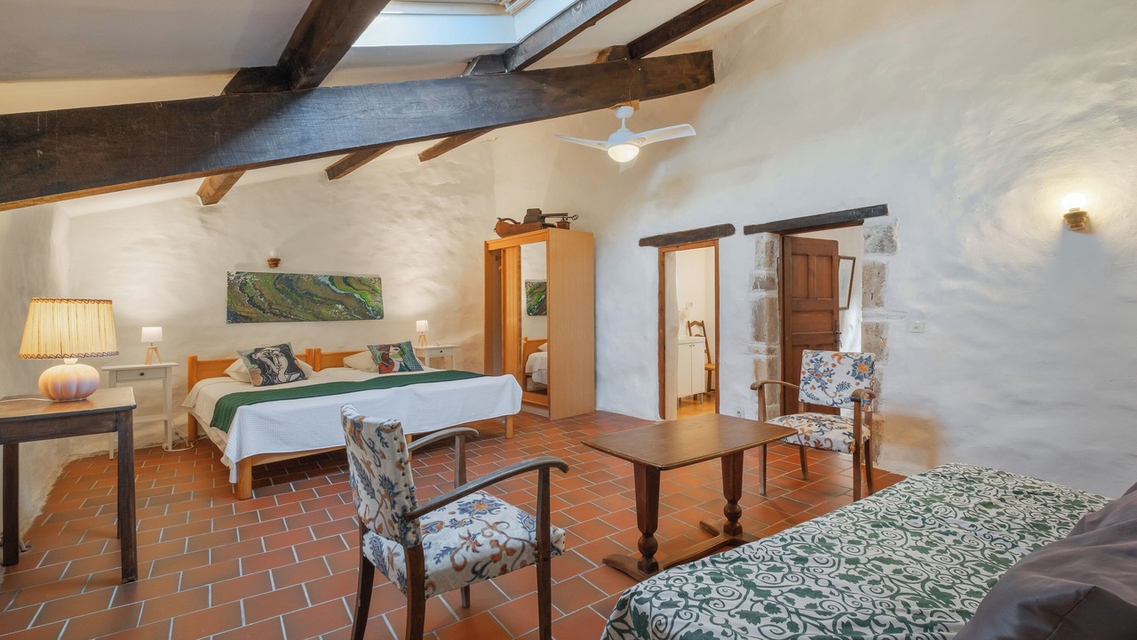 Photo of Bedroom in Labastide-de-Virac