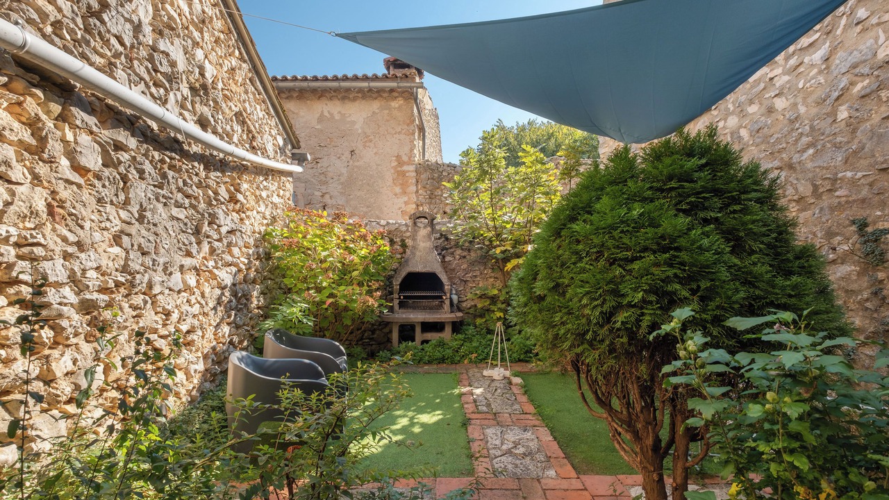 Photo of Outdoor in Labastide-de-Virac