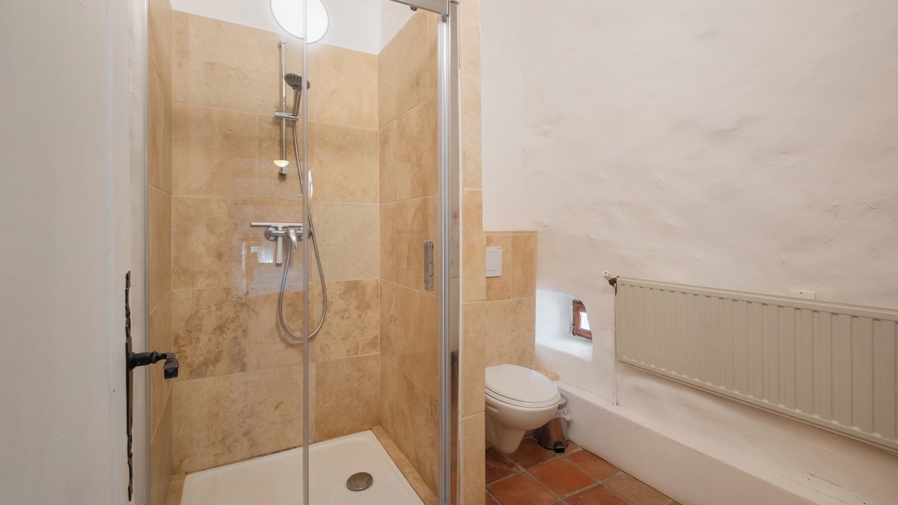 Photo of Bathroom in Labastide-de-Virac