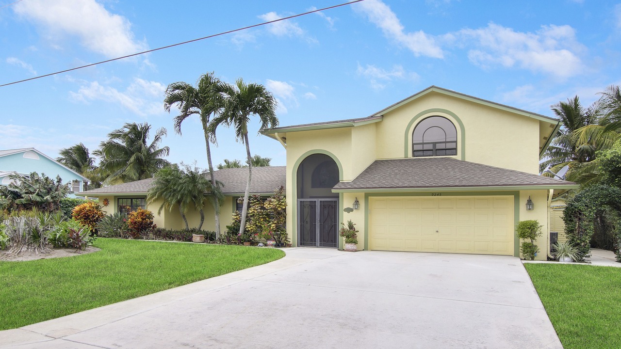 Photo of Others in Hobe Sound