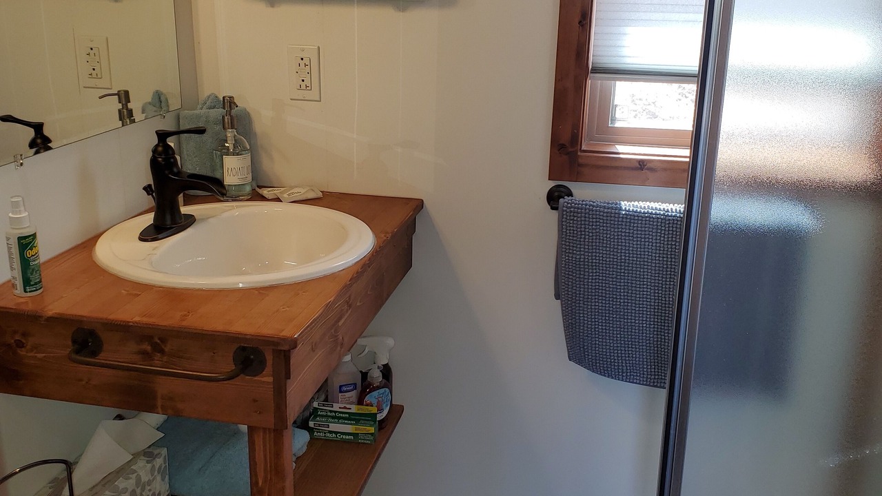 Photo of Bathroom in Garfield