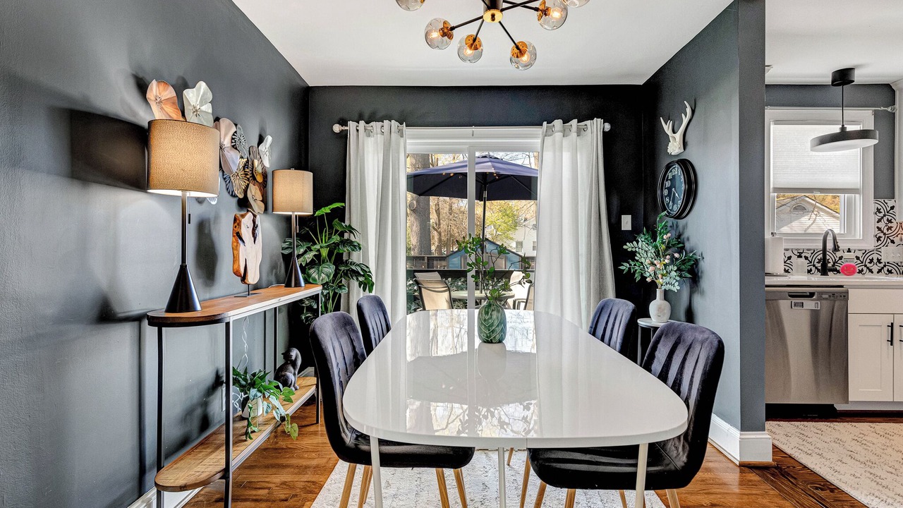 Photo of Bedroom in Lakeside
