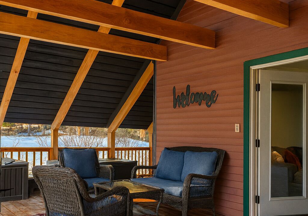 Photo of Patio Balcony in Vallecito