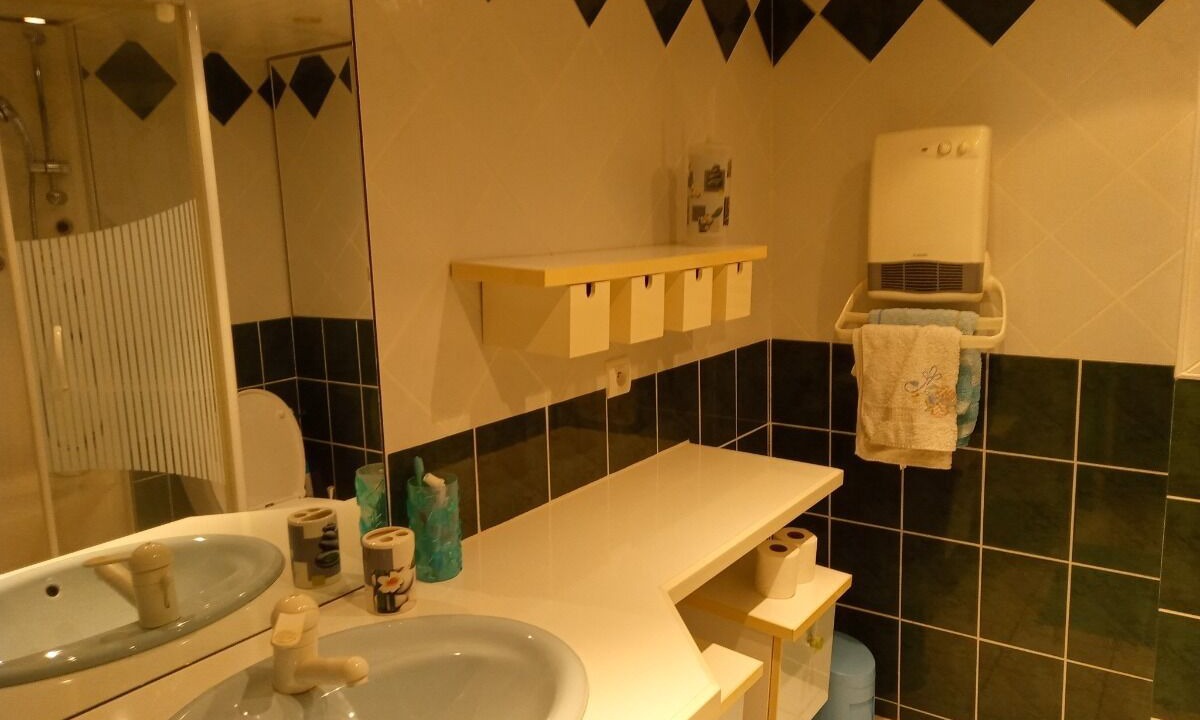 Photo of Bathroom in Boo-Silhen