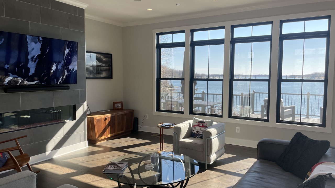 Photo of Livingroom in Parole