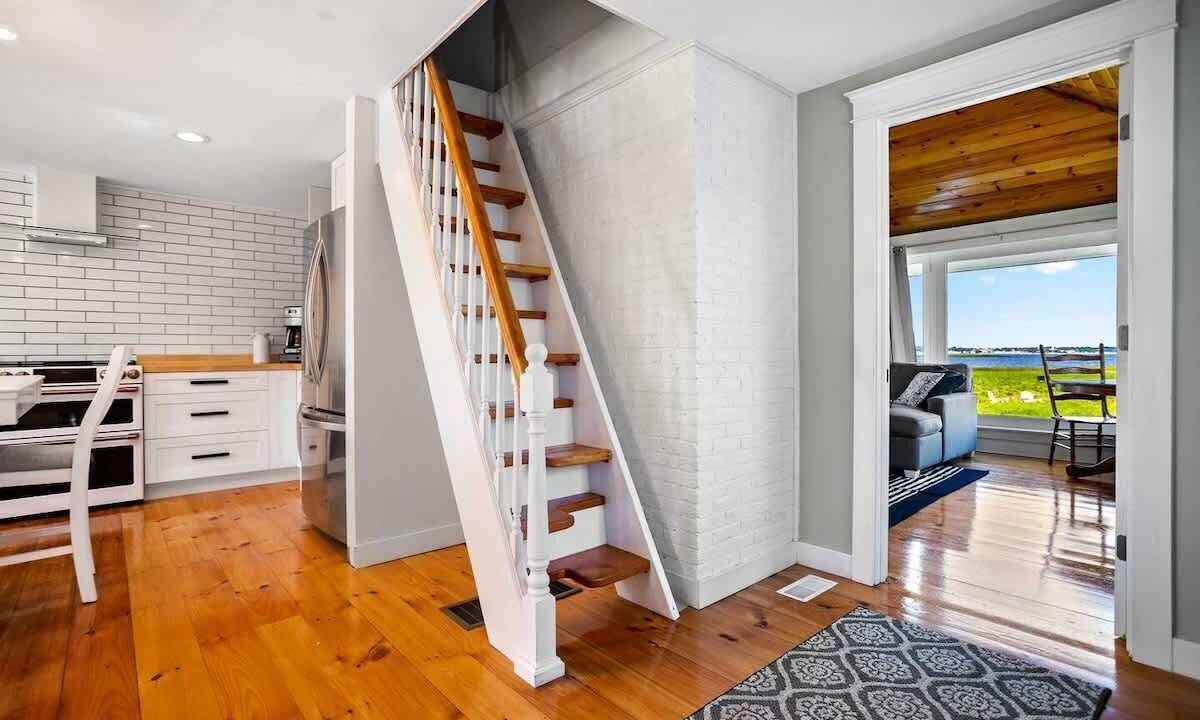 Photo of Bedroom in Newburyport